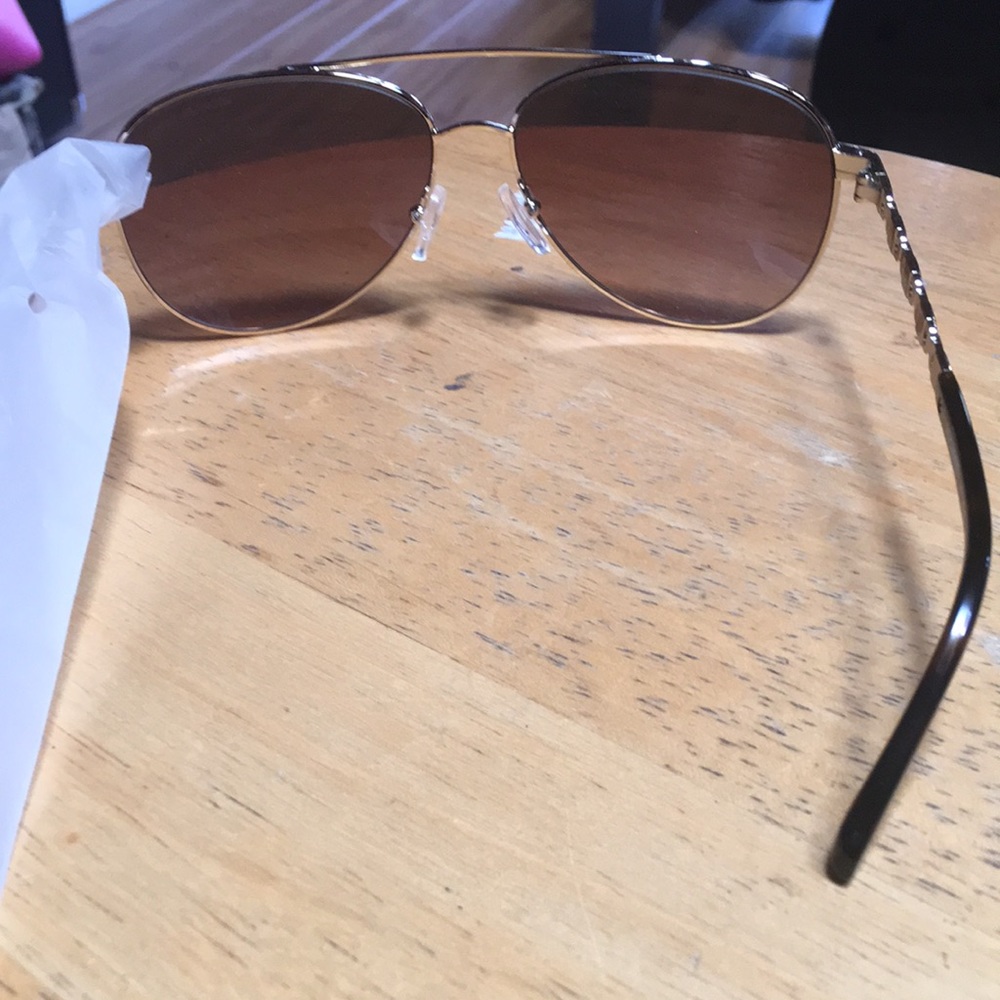 Michael Kors brand new sunglasses - Picture 3 of 3